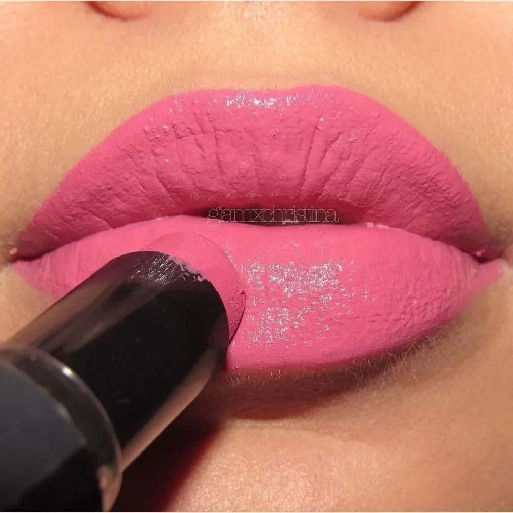 wet n wild Silk Finish Lipstick| Hydrating Lip Color| | Retro Pink